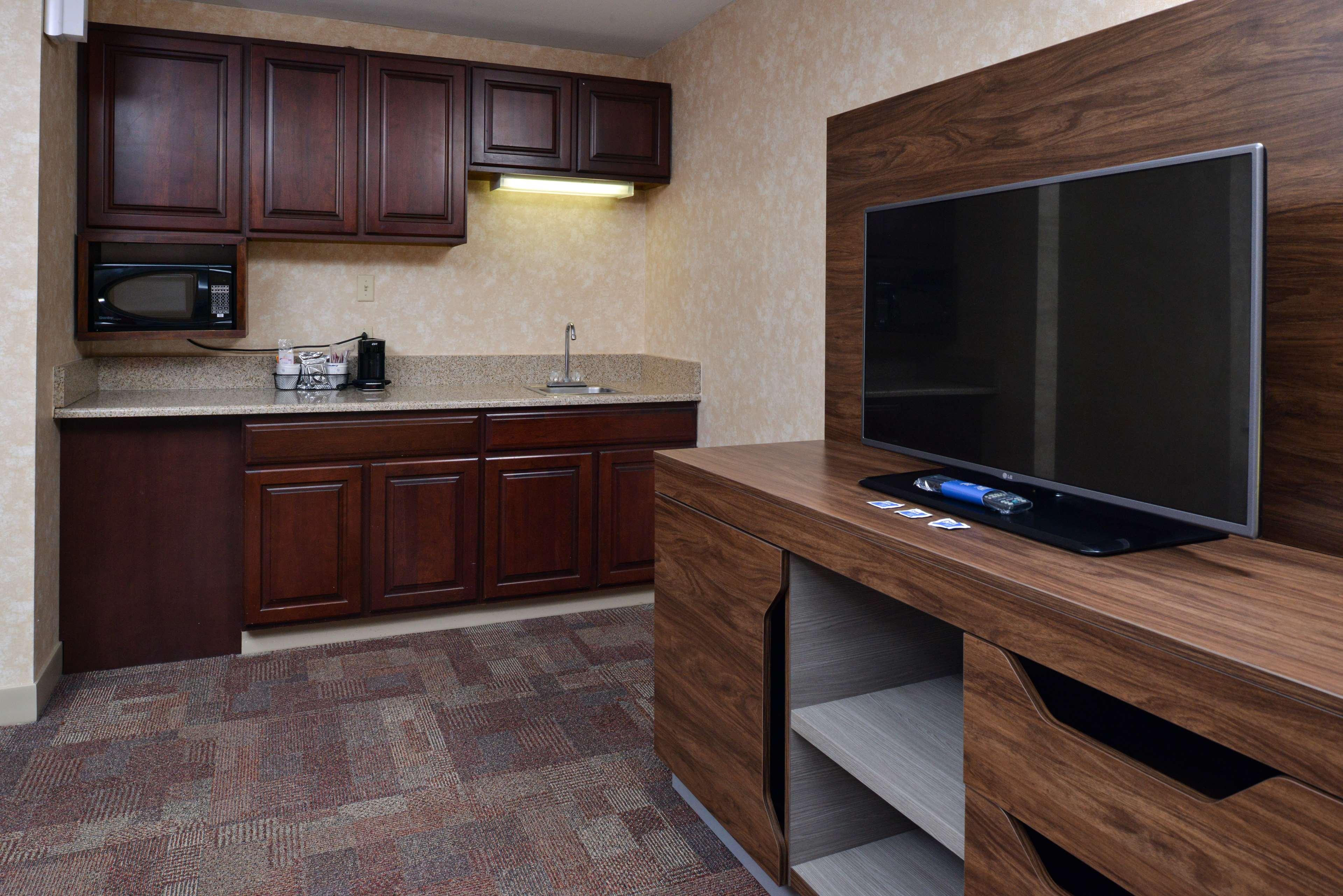 Hampton Inn Wytheville Buitenkant foto