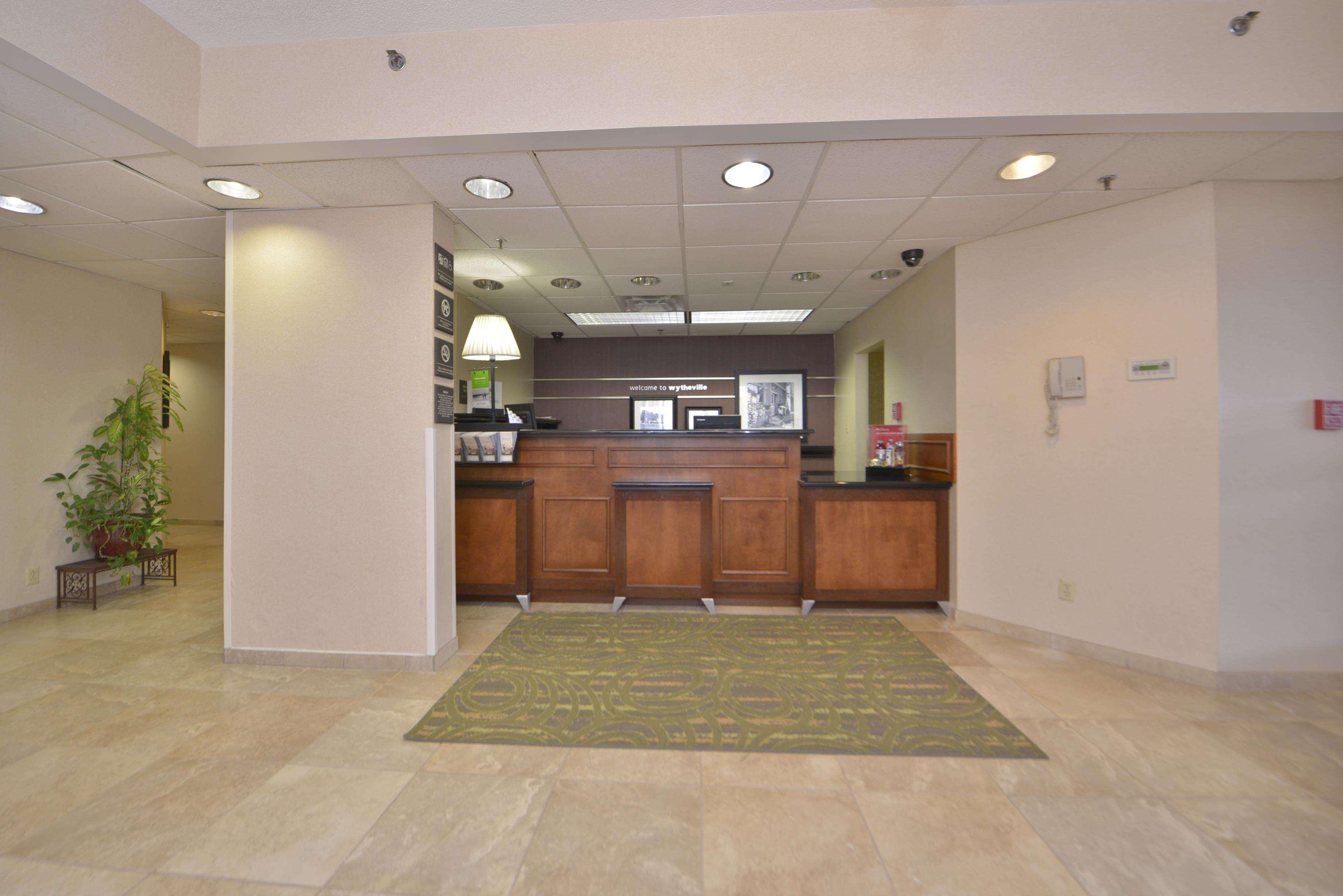 Hampton Inn Wytheville Buitenkant foto