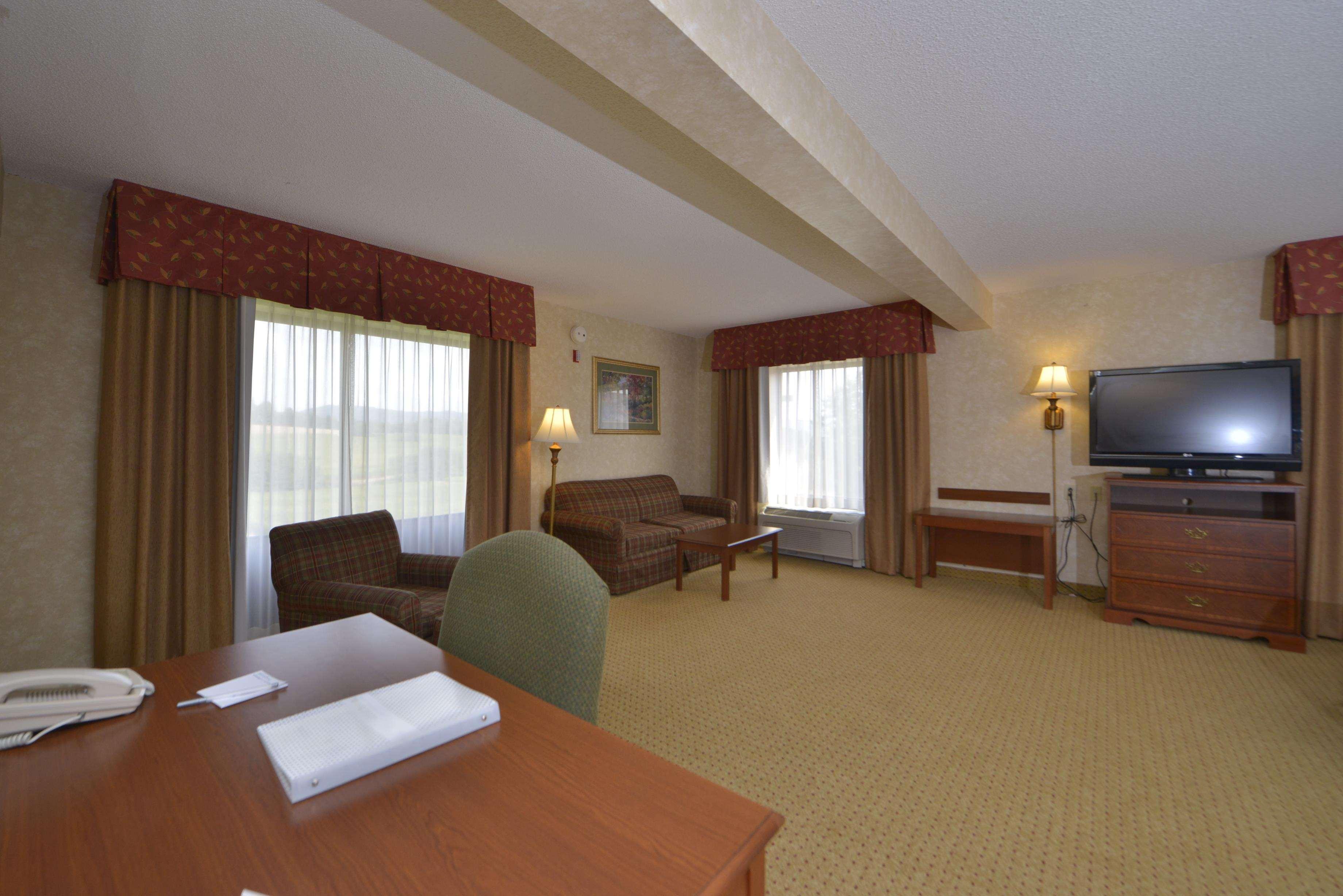 Hampton Inn Wytheville Buitenkant foto