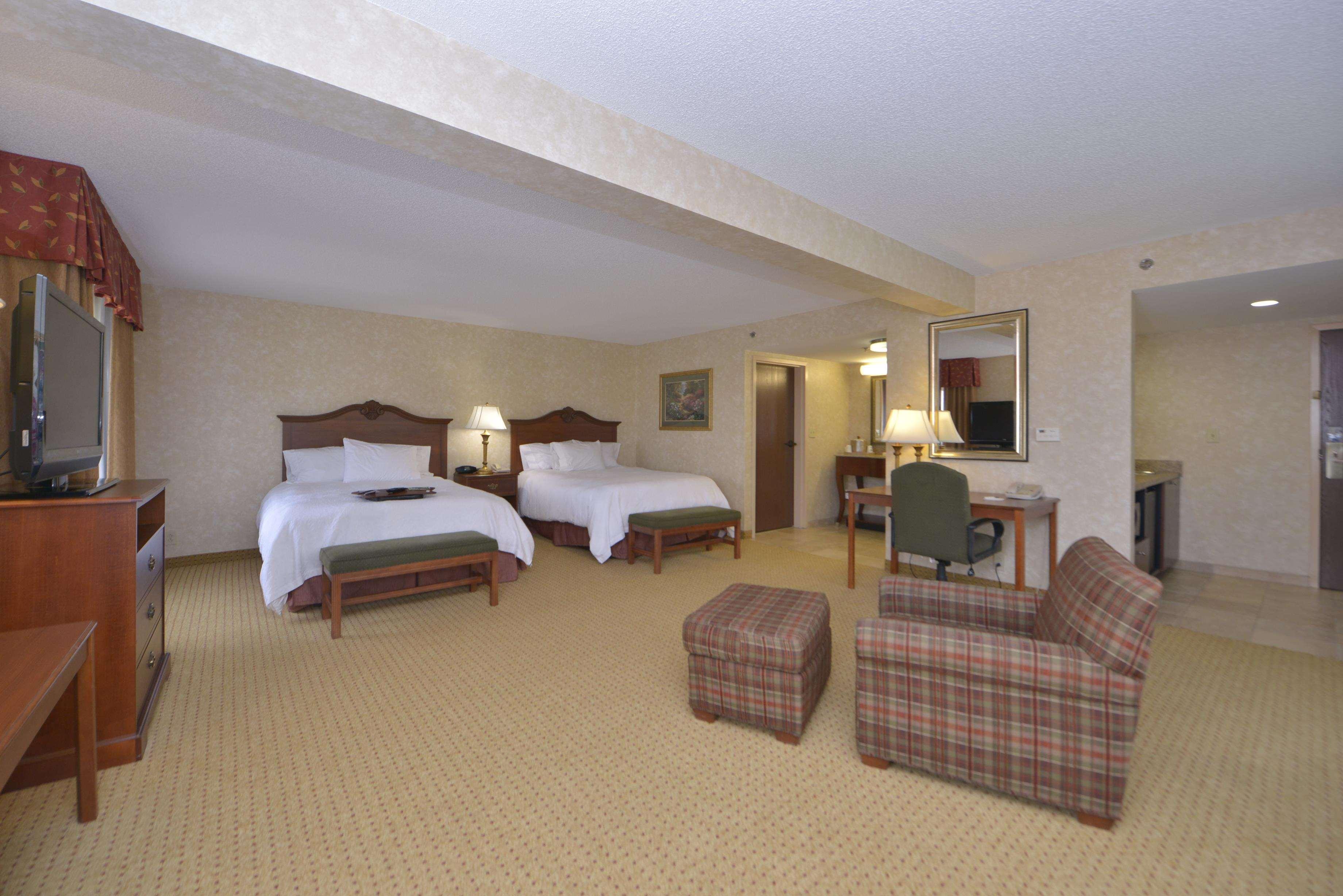 Hampton Inn Wytheville Buitenkant foto
