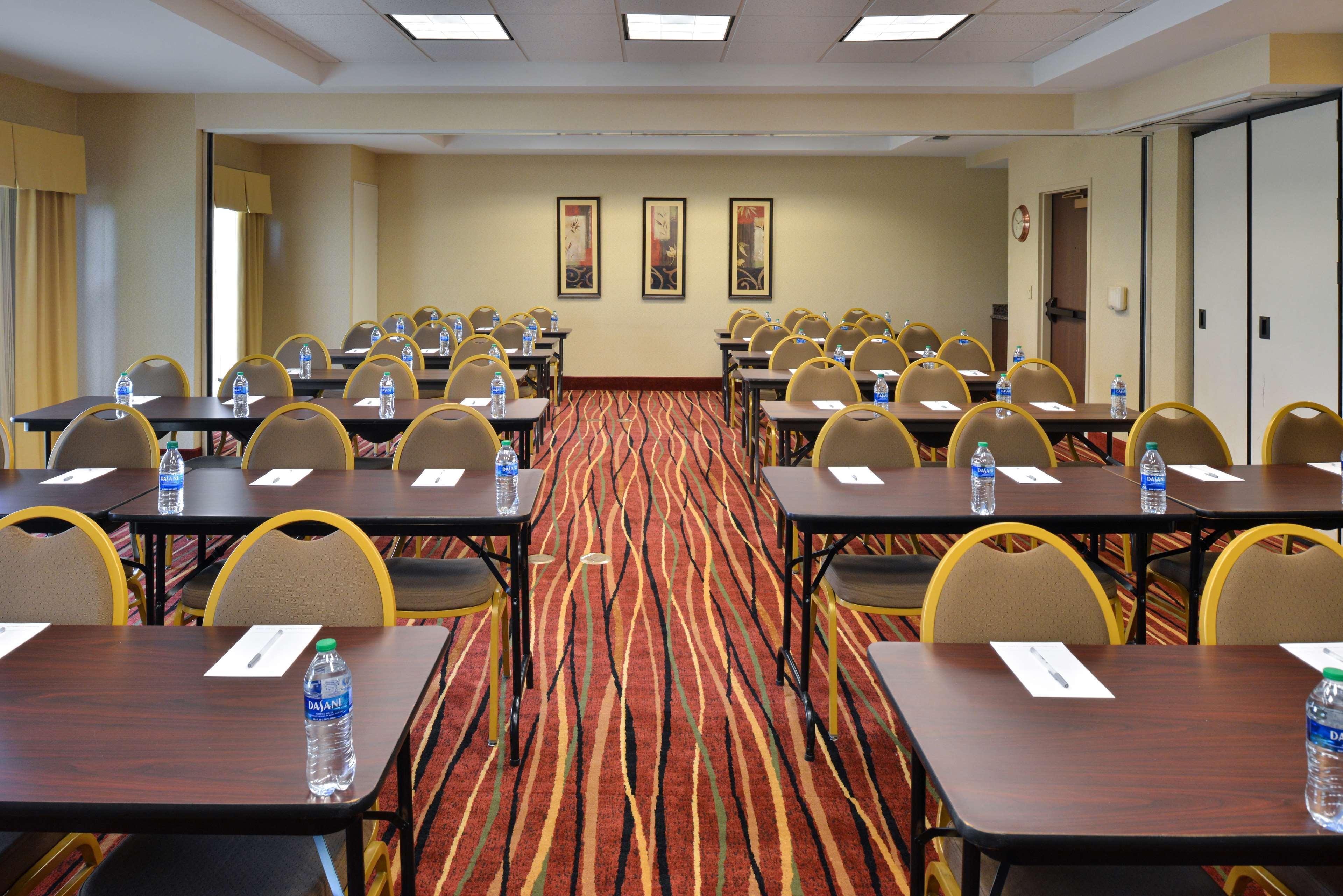Hampton Inn Wytheville Buitenkant foto