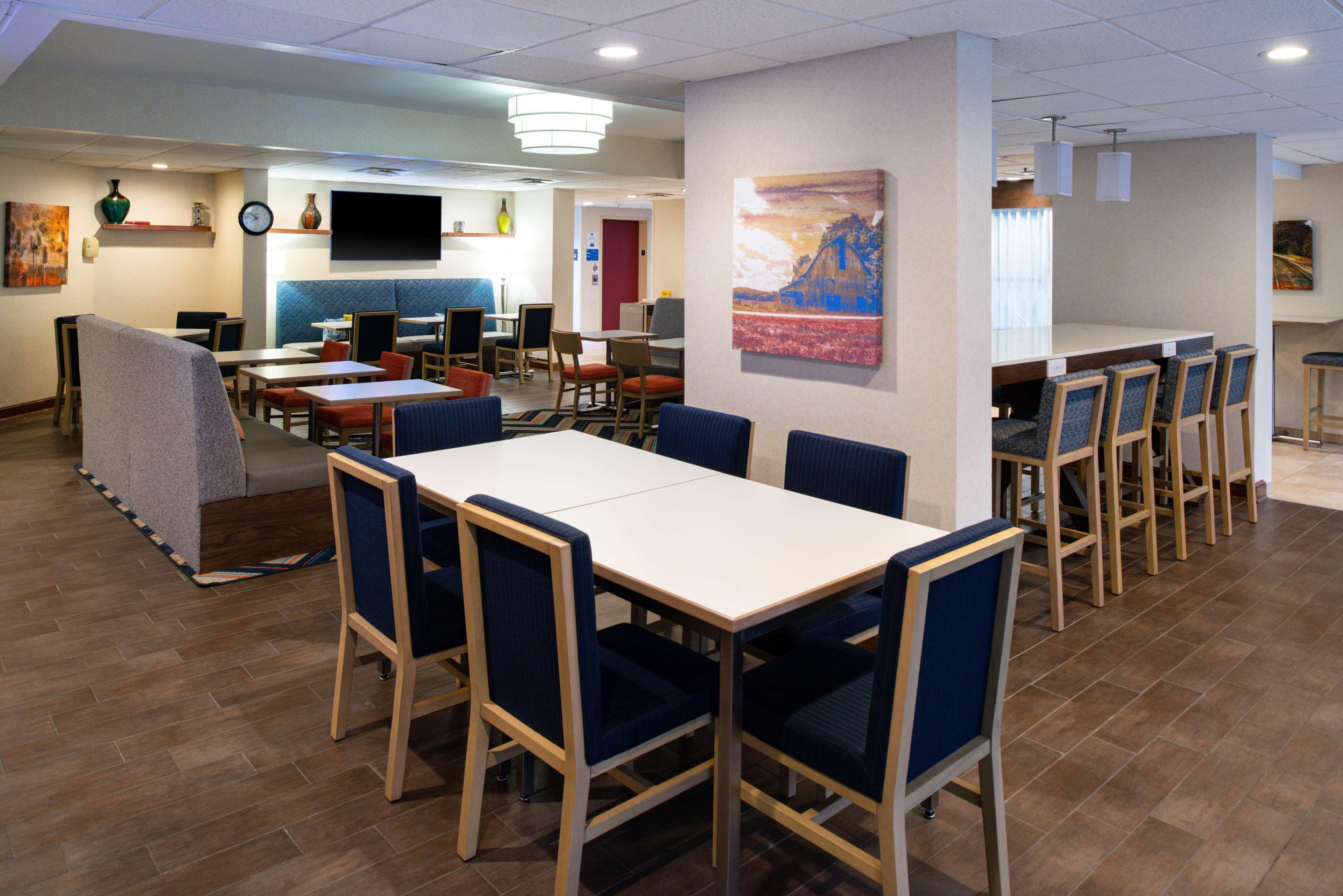 Hampton Inn Wytheville Buitenkant foto